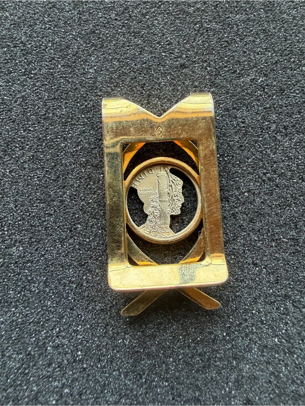Vintage Gold Tone Money Clip with 1941 dated Head